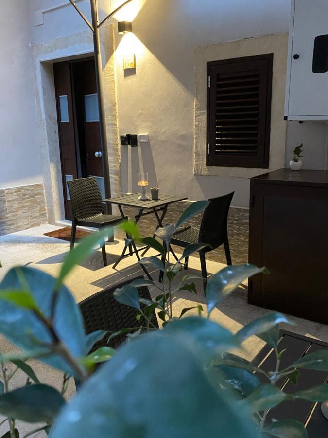Il Cortiletto28 Rooms & House سيراكوزا المظهر الخارجي الصورة