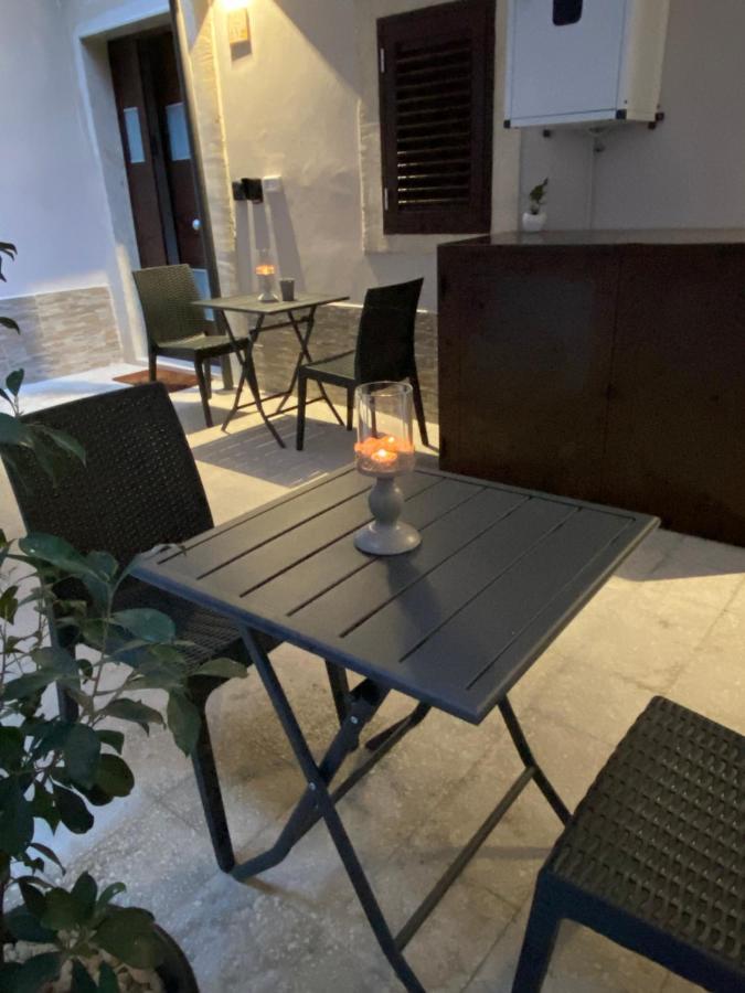 Il Cortiletto28 Rooms & House سيراكوزا المظهر الخارجي الصورة