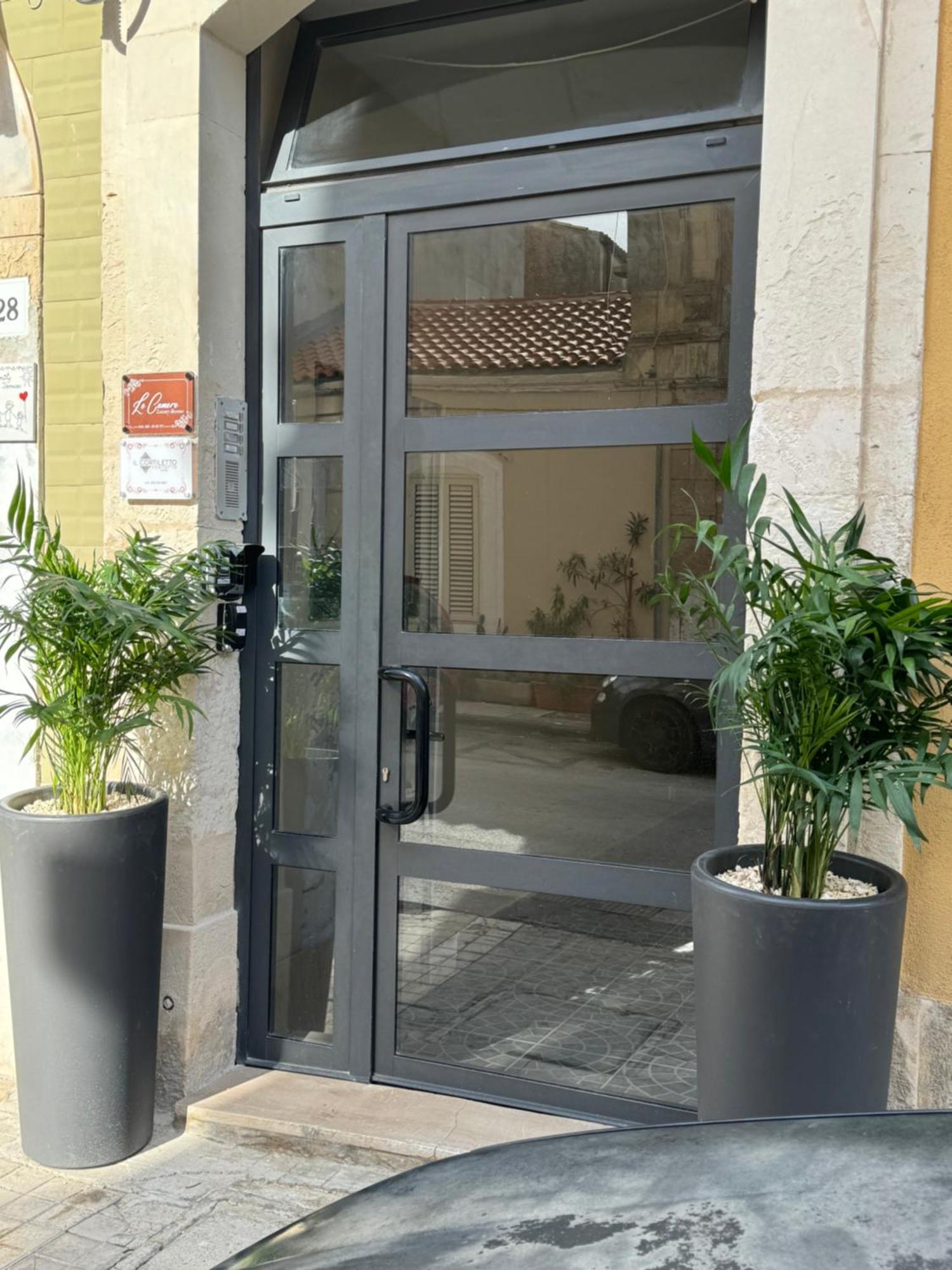 Il Cortiletto28 Rooms & House سيراكوزا المظهر الخارجي الصورة