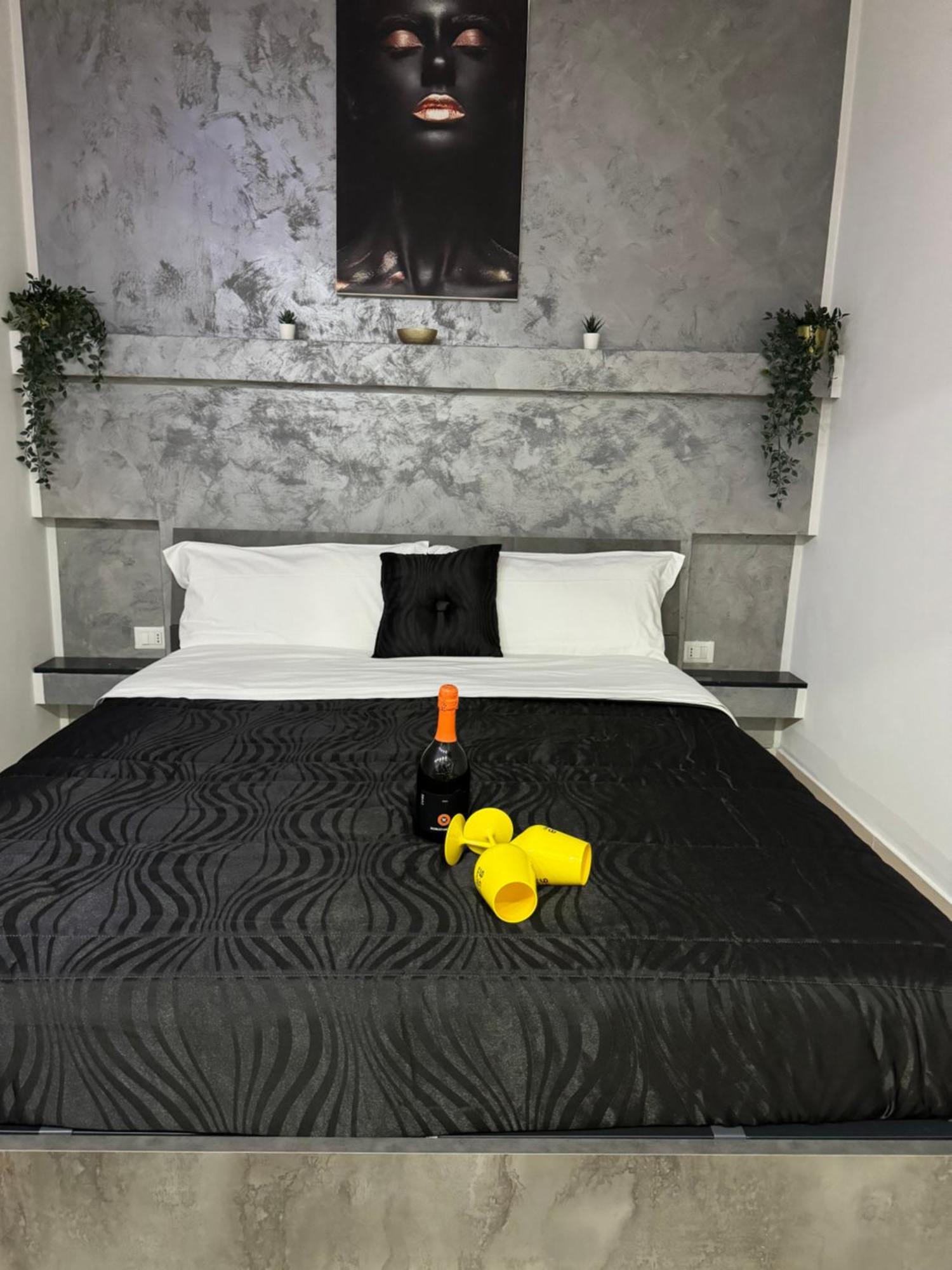 Il Cortiletto28 Rooms & House سيراكوزا المظهر الخارجي الصورة